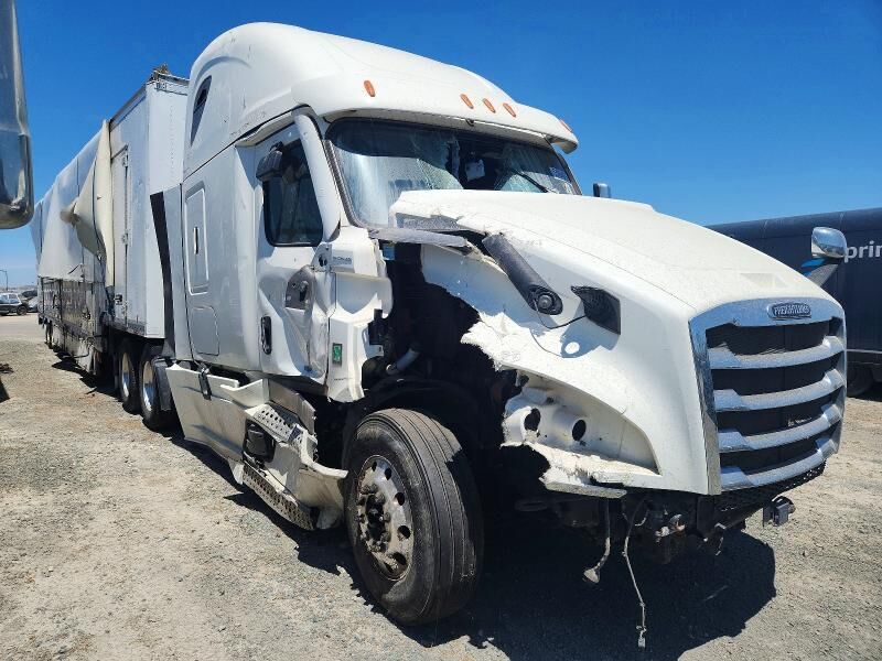 2023 FREIGHTLINER Cascadia