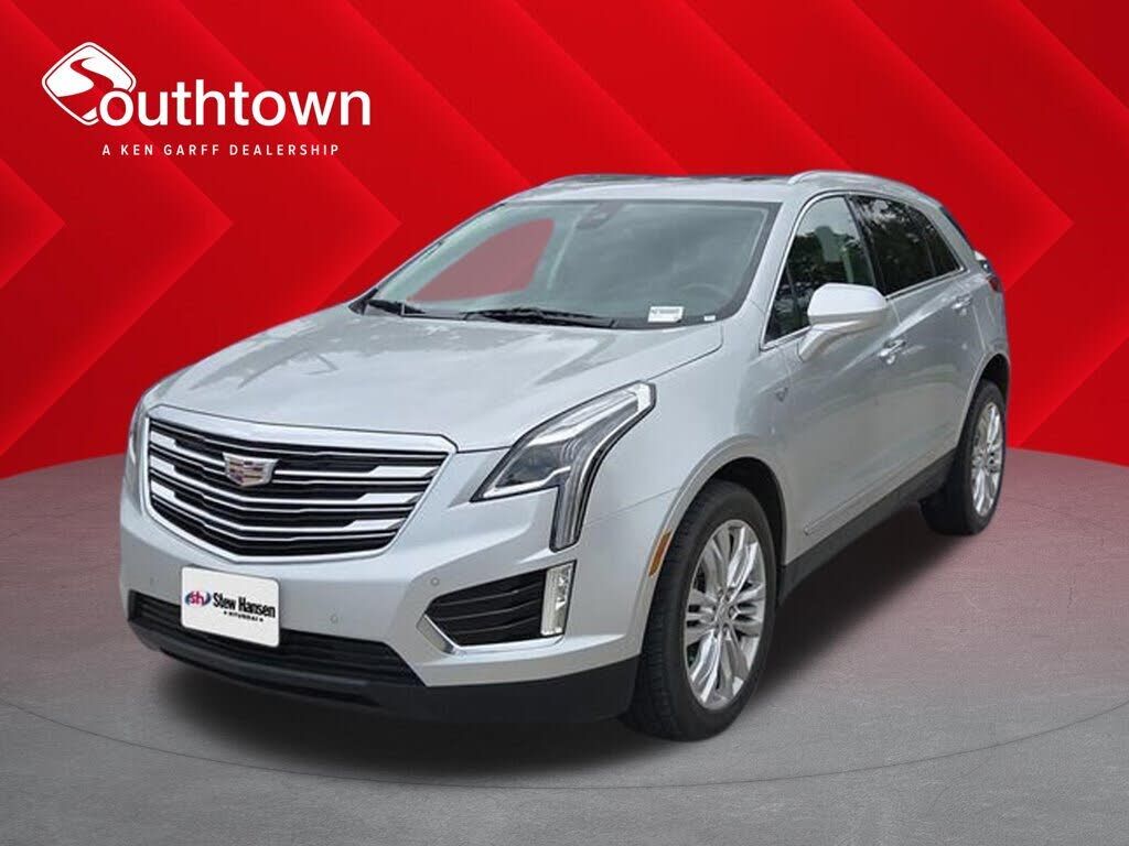 2017 CADILLAC XT5