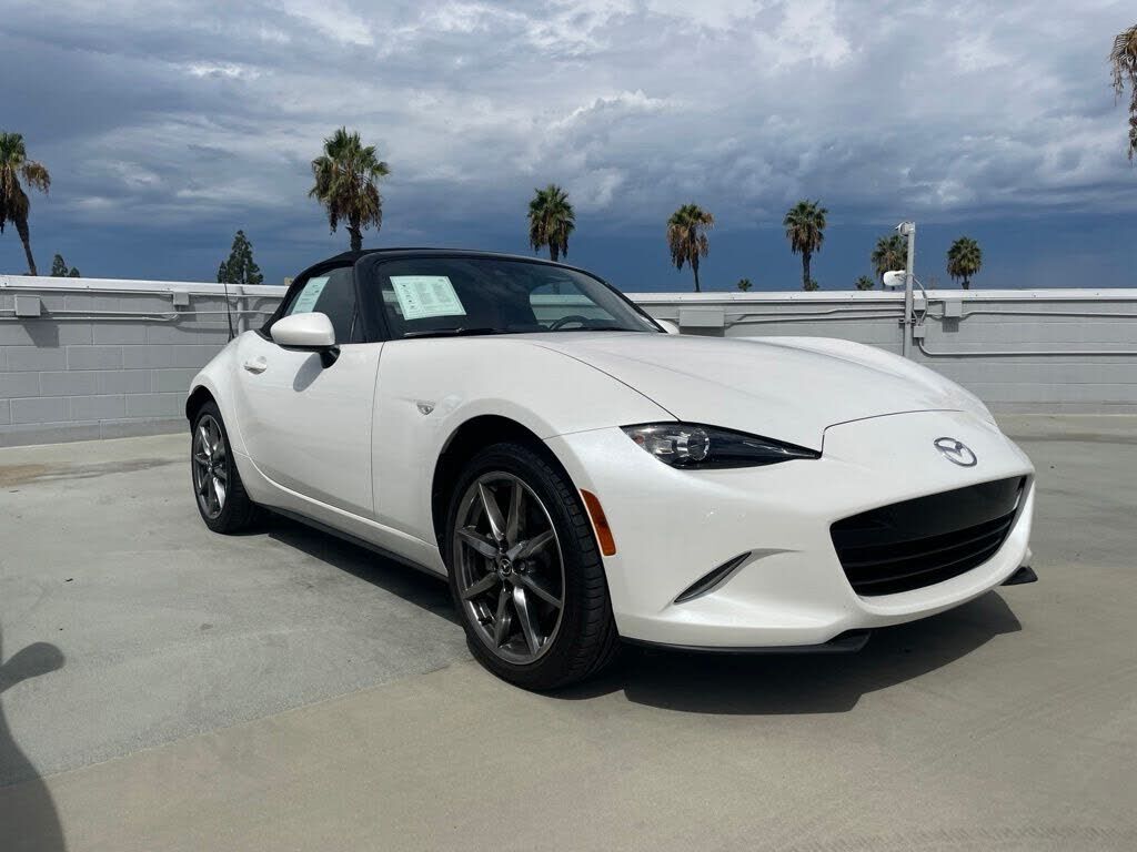 2023 MAZDA MX-5