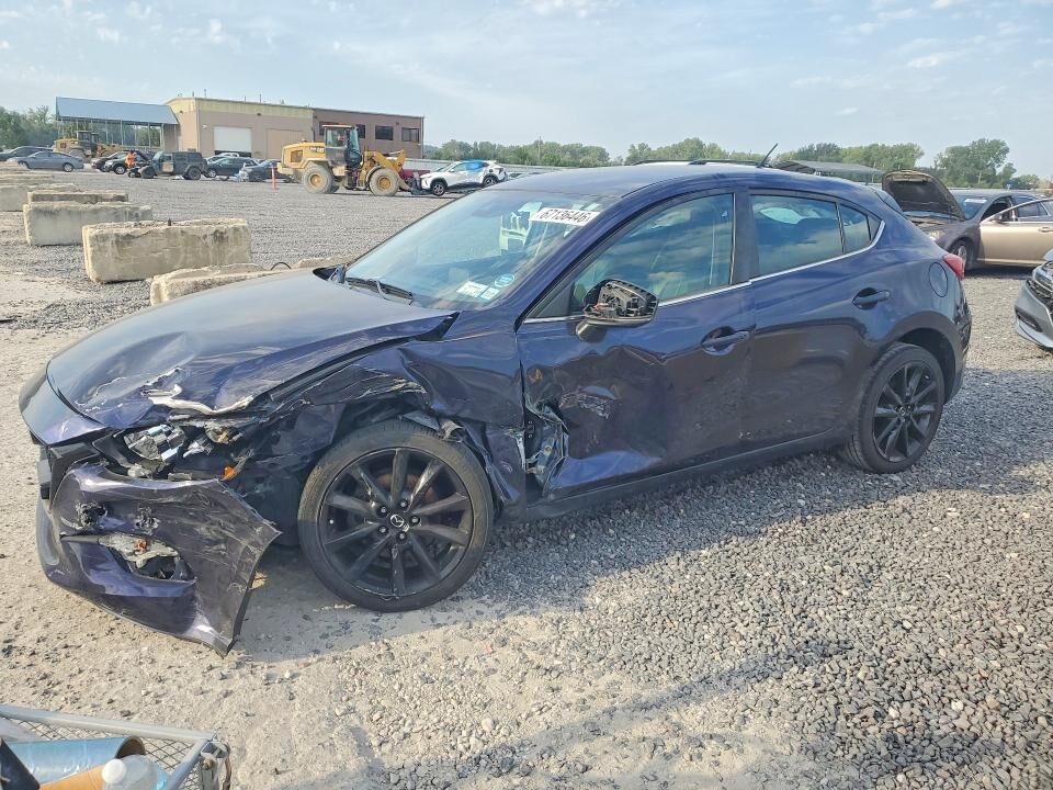 2018 MAZDA Mazda3