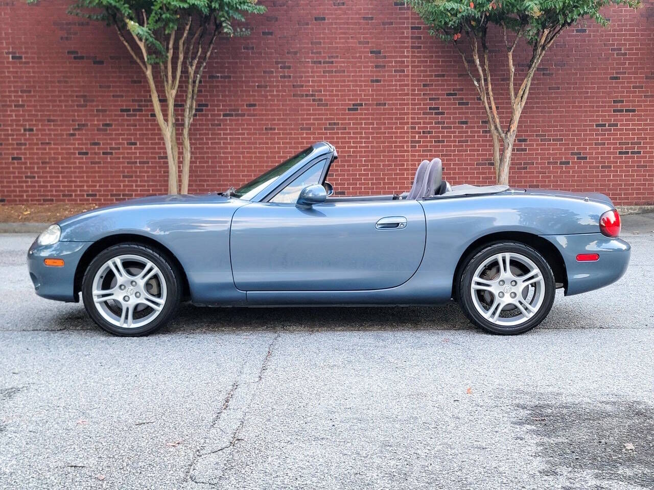 2005 MAZDA MX-5