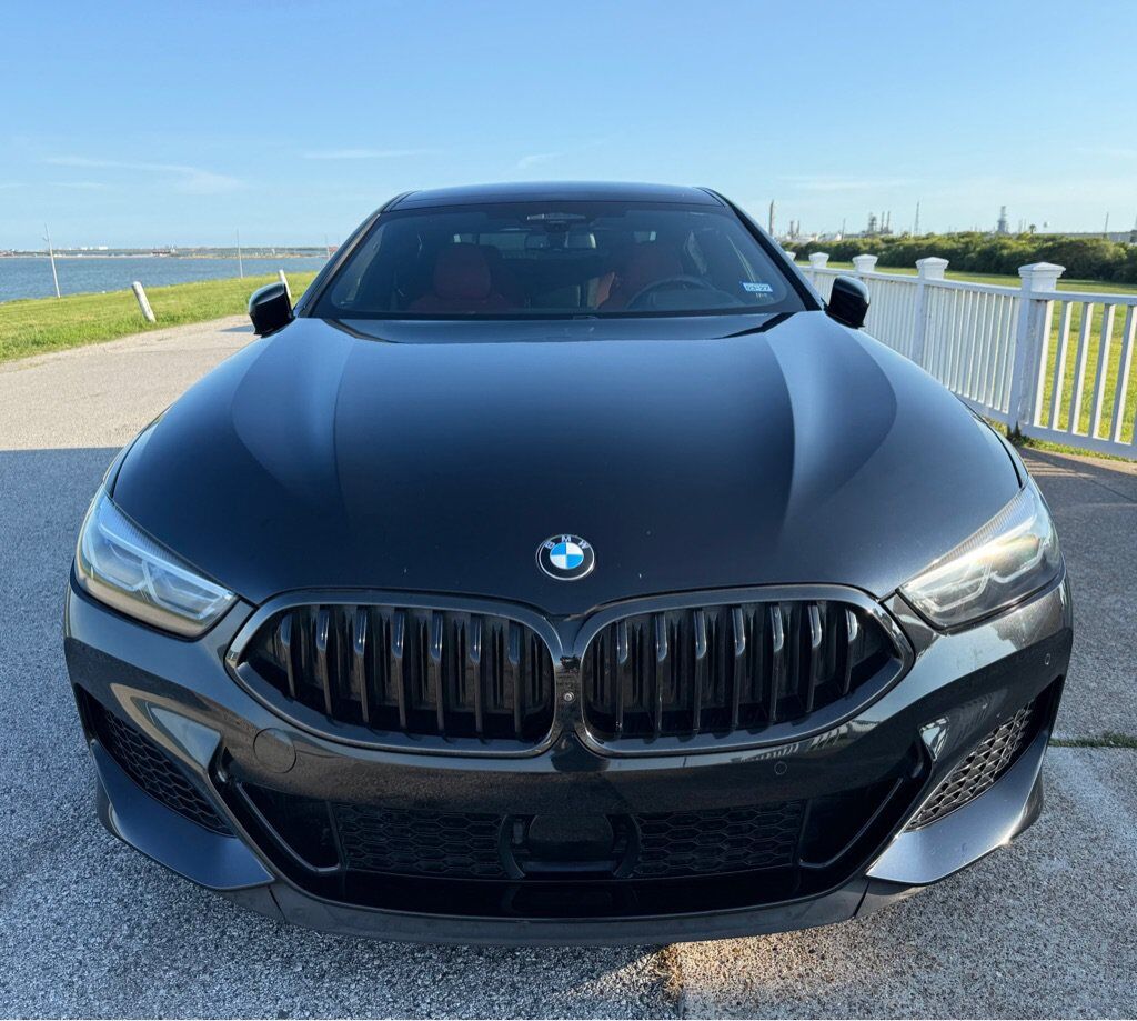 2022 BMW M850i