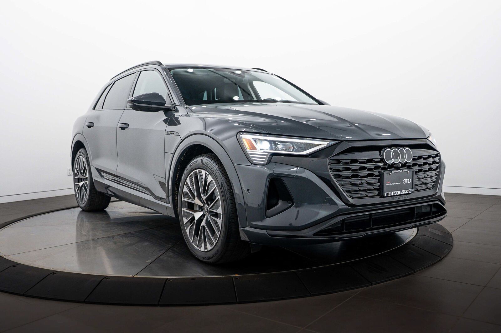 2024 Audi Q8
