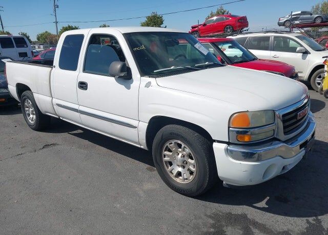 2005 GMC Sierra