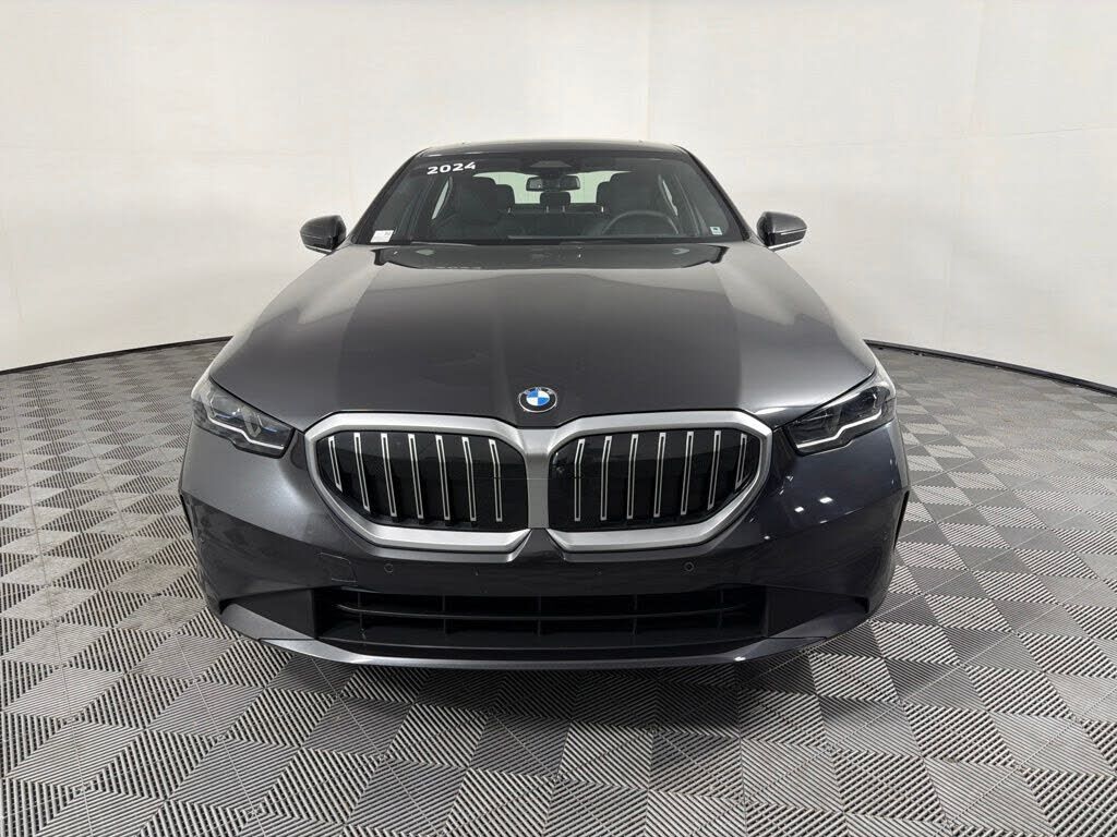 2024 BMW 530i
