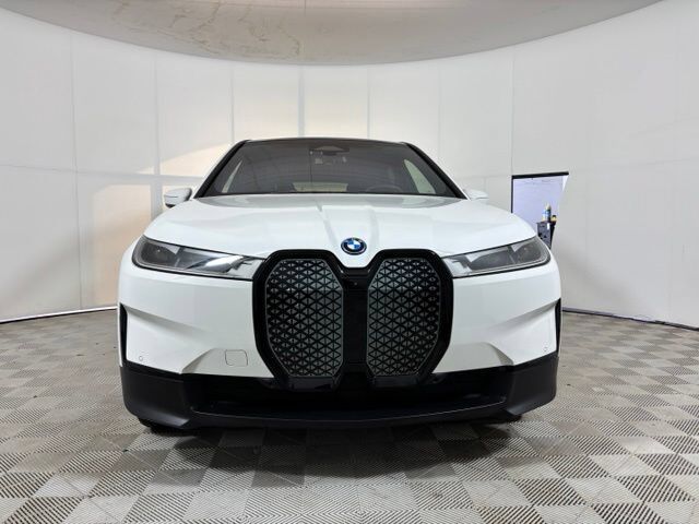 2024 BMW iX