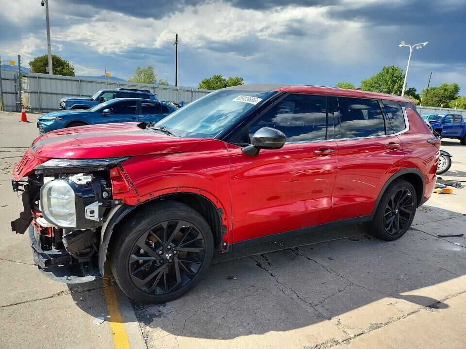 2024 MITSUBISHI Outlander