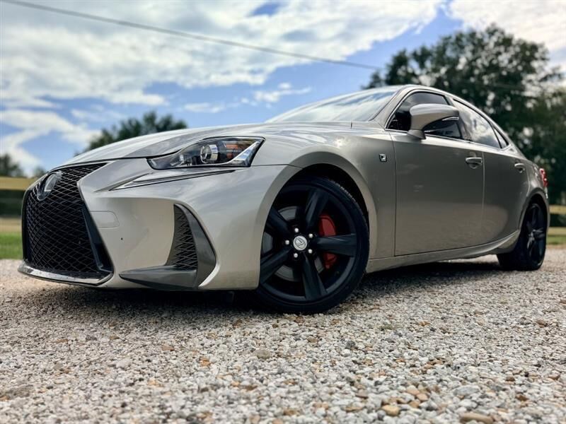 2018 LEXUS IS