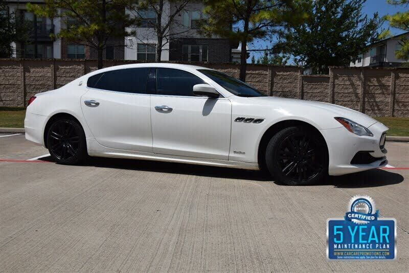 2017 MASERATI Quattroporte