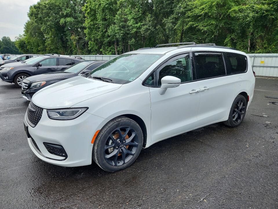 2022 CHRYSLER Pacifica