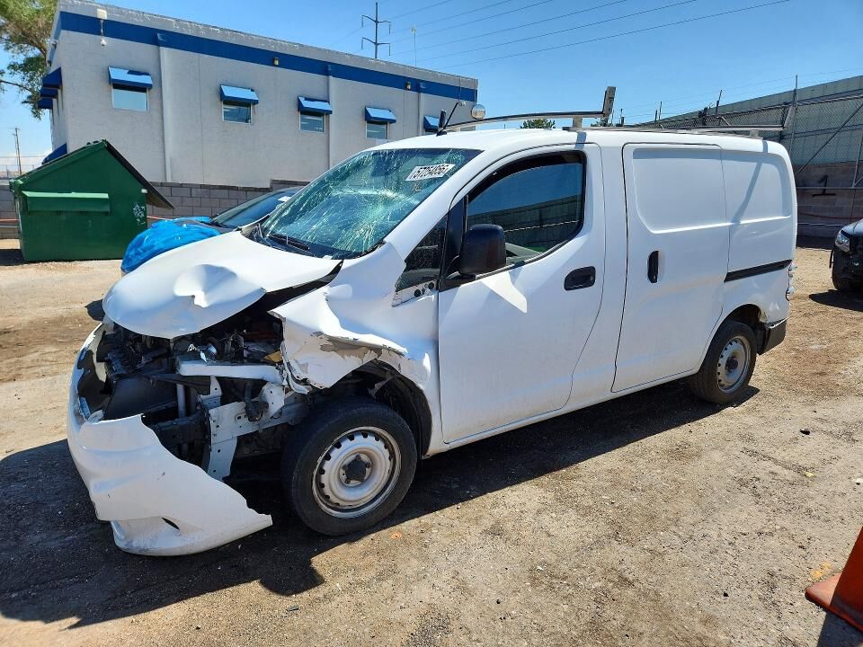 2013 NISSAN NV200