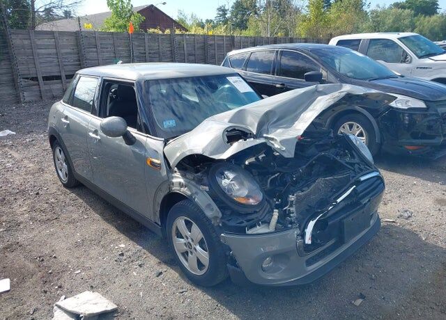2017 MINI Cooper