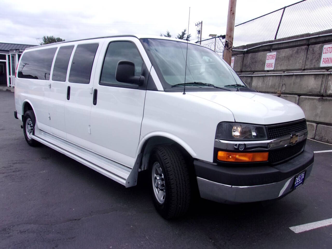 2016 CHEVROLET Express