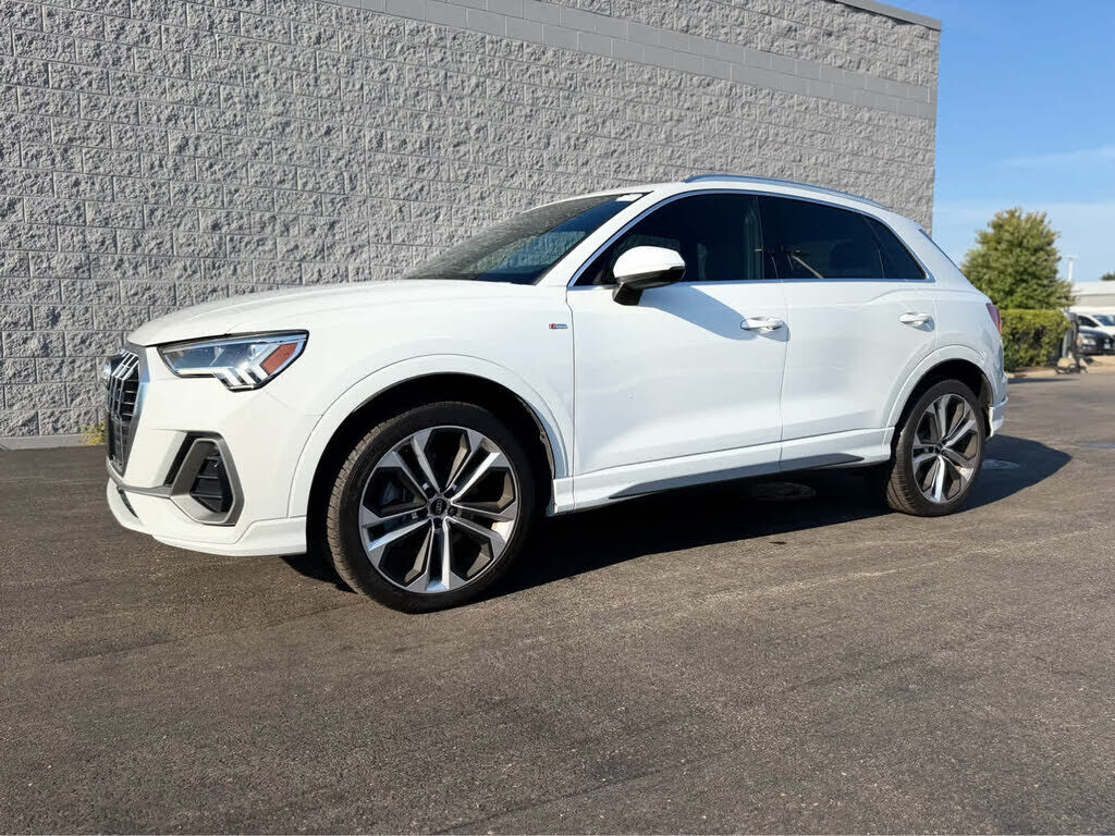 2020 AUDI Q3