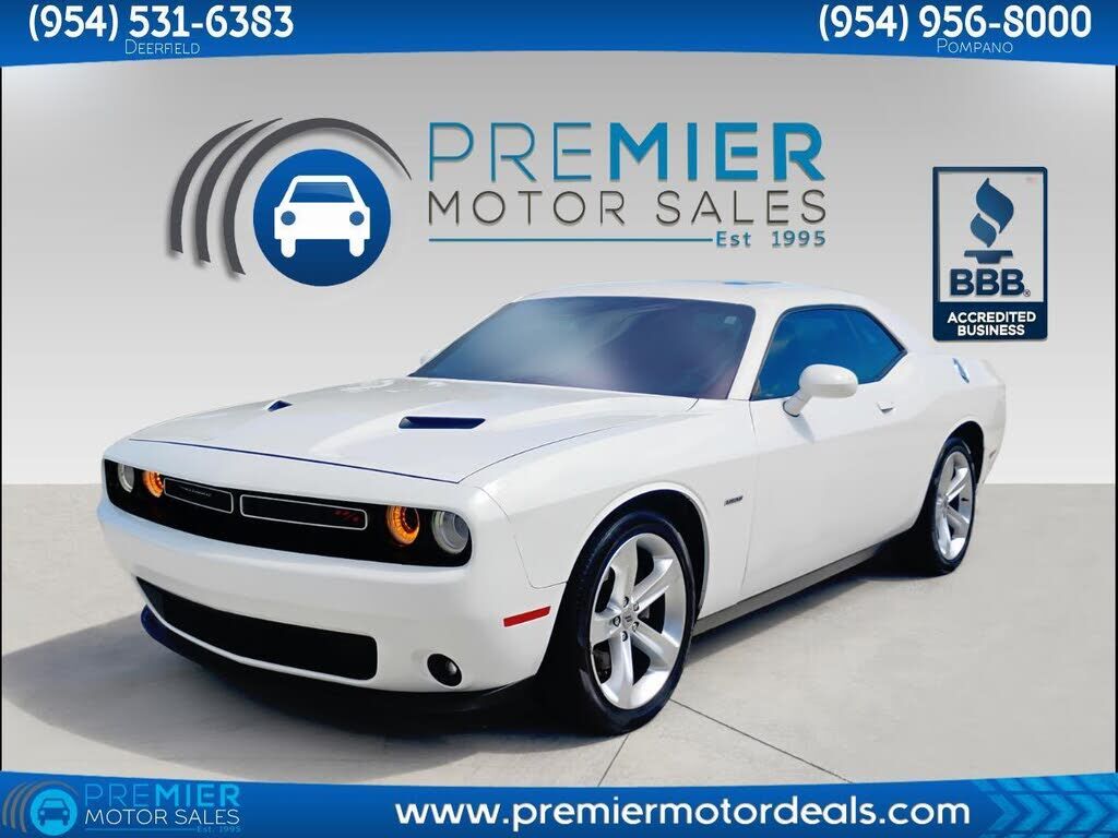 2017 DODGE Challenger