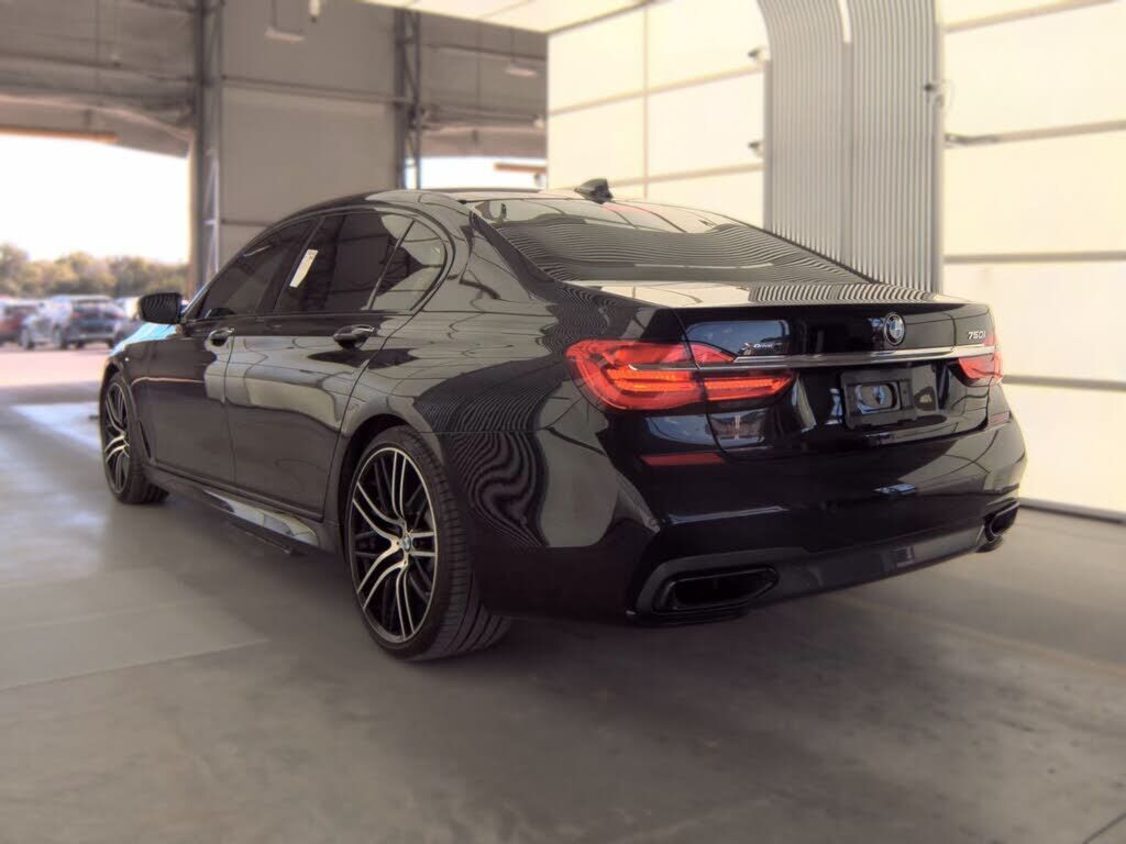 2018 BMW 750i / B7