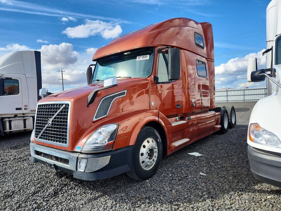 2016 VOLVO TRUCK VNL