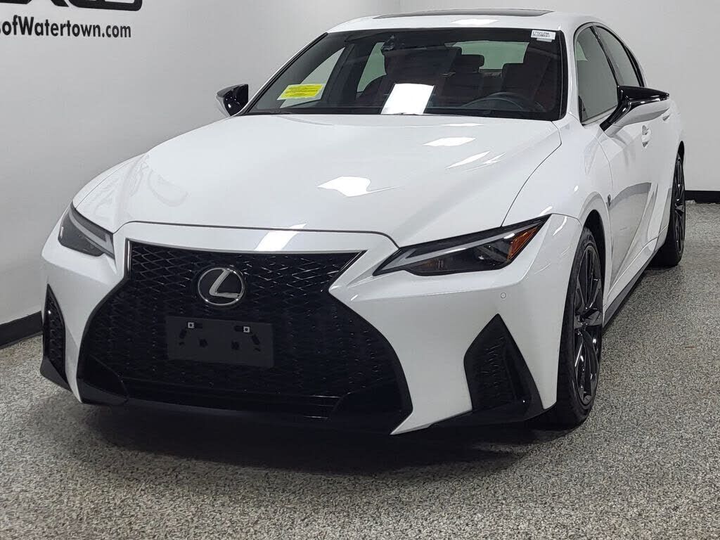 2023 Lexus IS