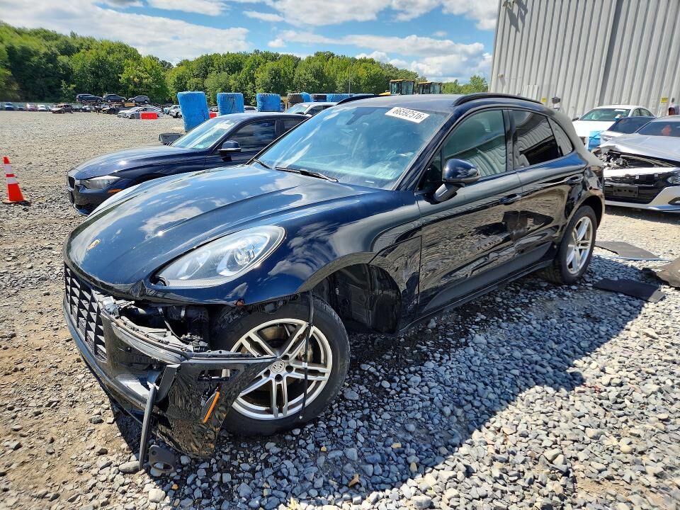 2015 PORSCHE Macan