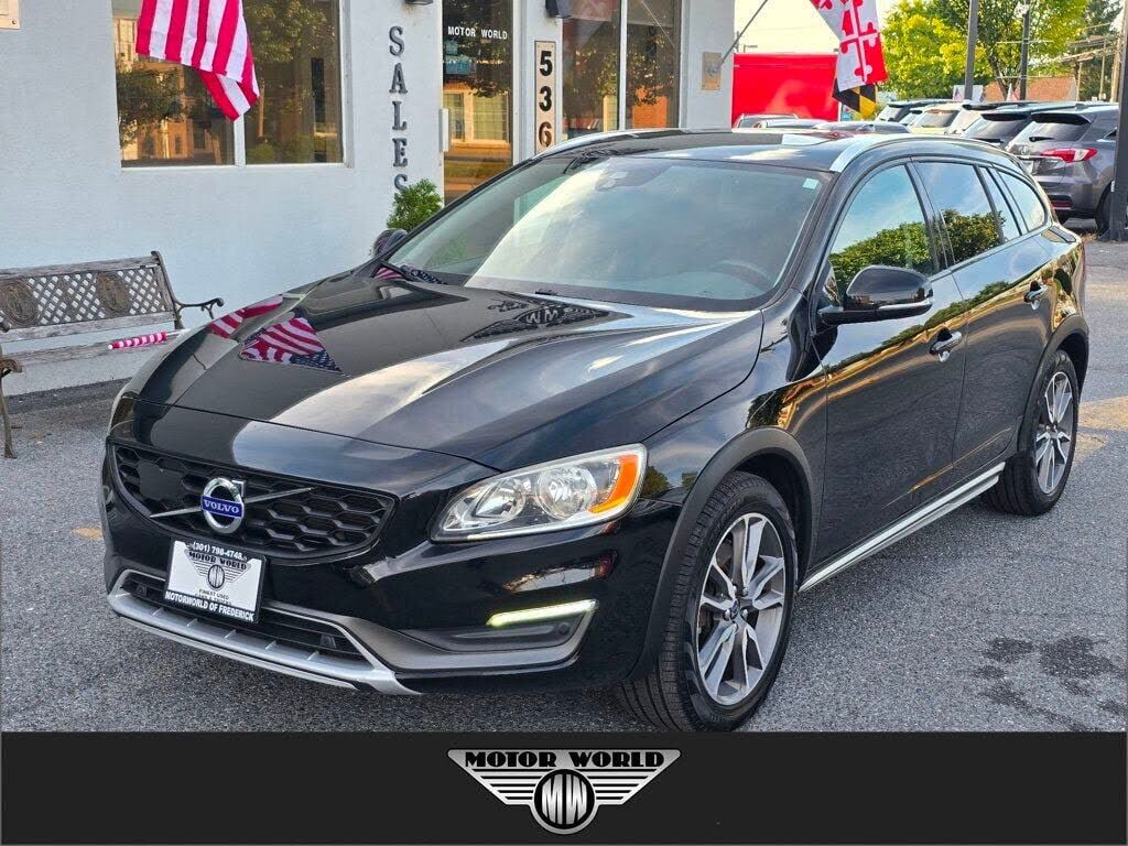 2016 VOLVO V60CC