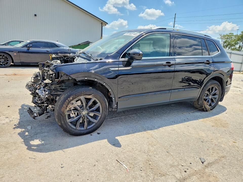 2024 VOLKSWAGEN Tiguan 4Motion
