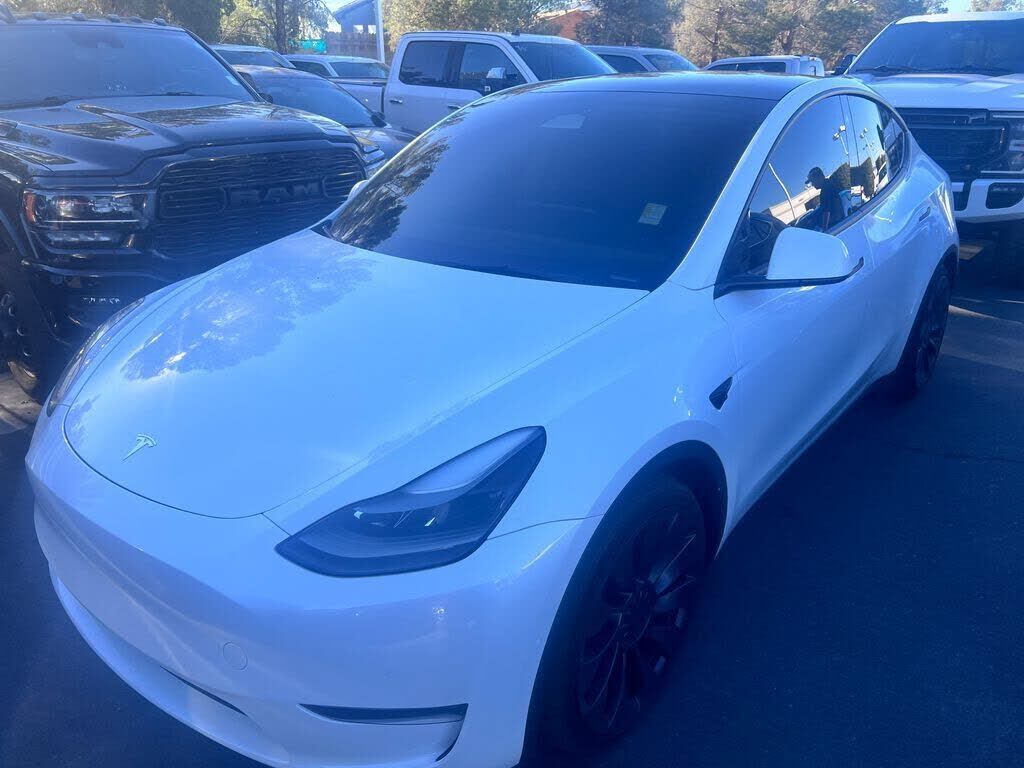 2022 TESLA Model Y