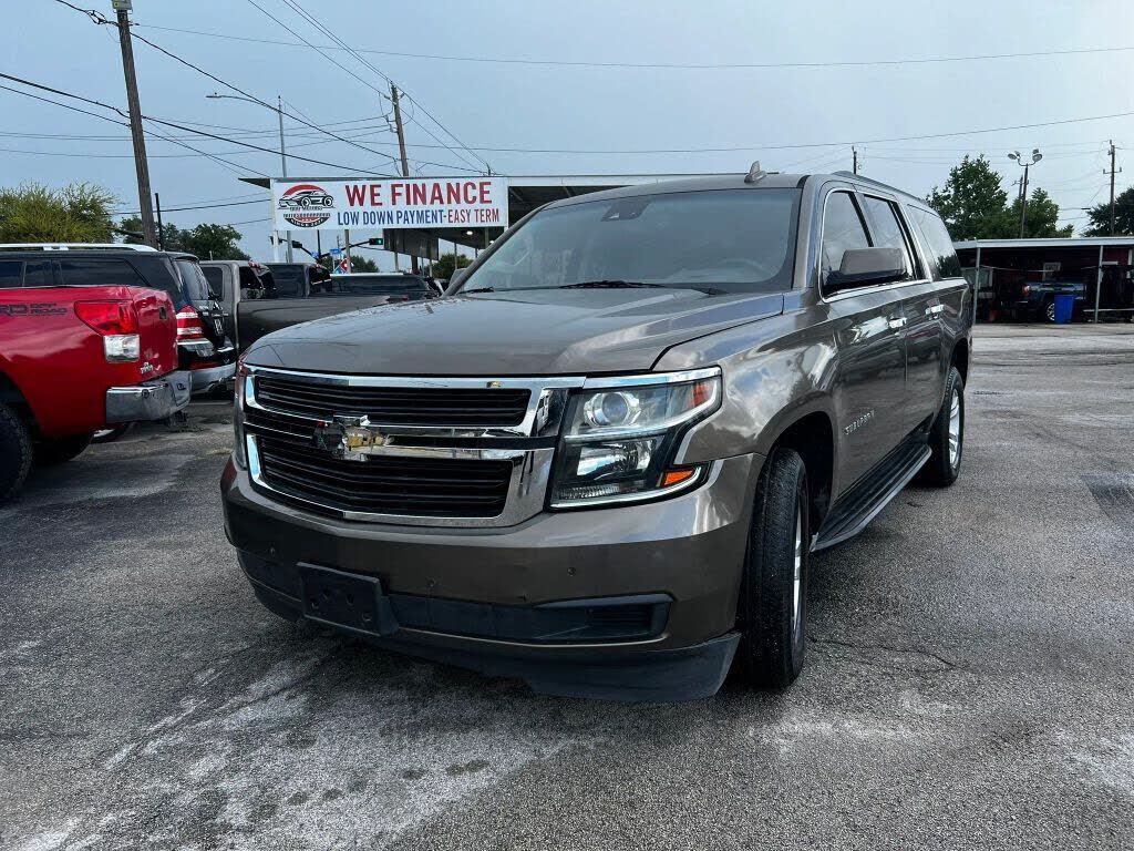 2016 CHEVROLET Suburban