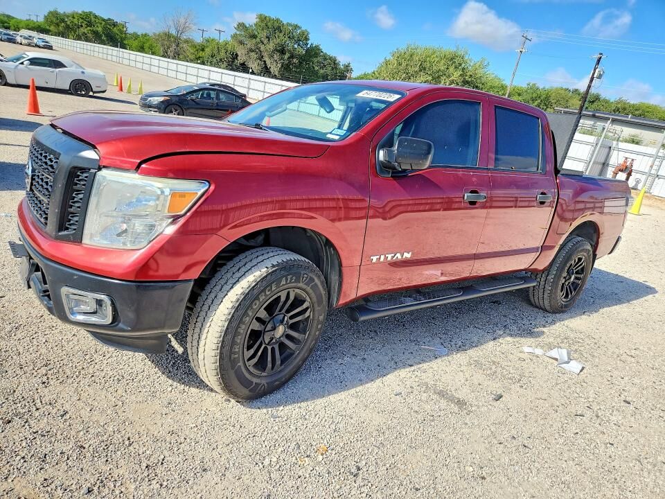 2017 NISSAN Titan