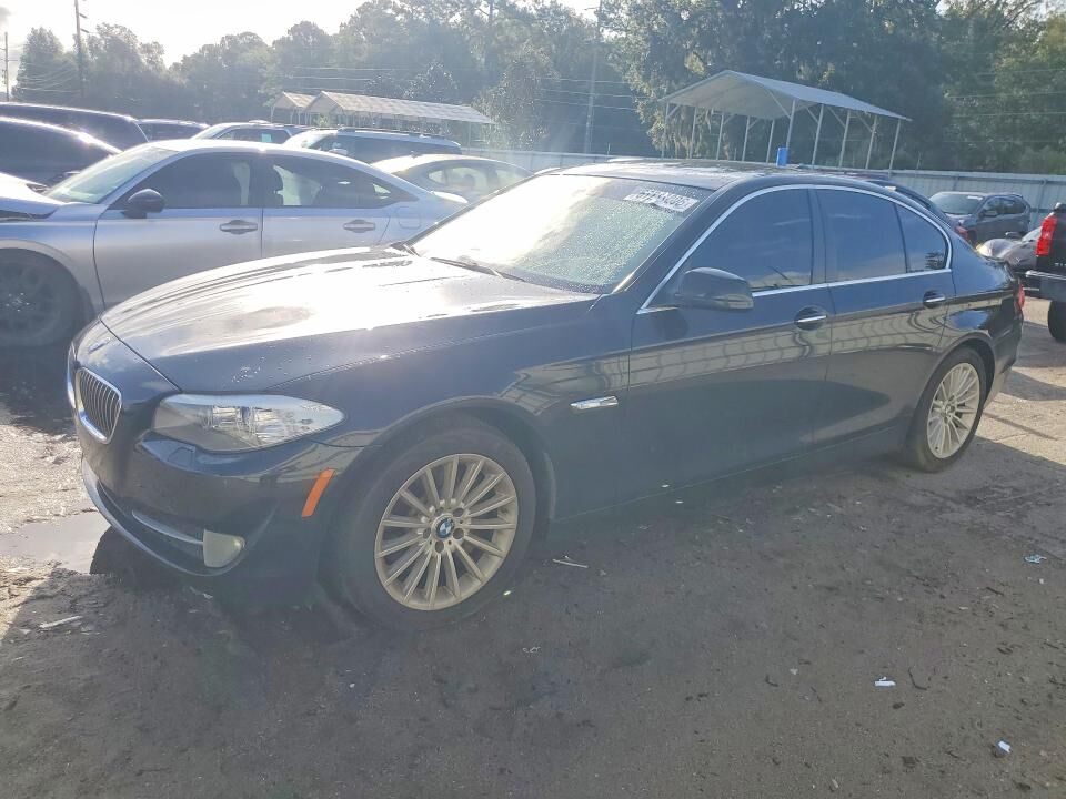 2013 BMW 5 Series