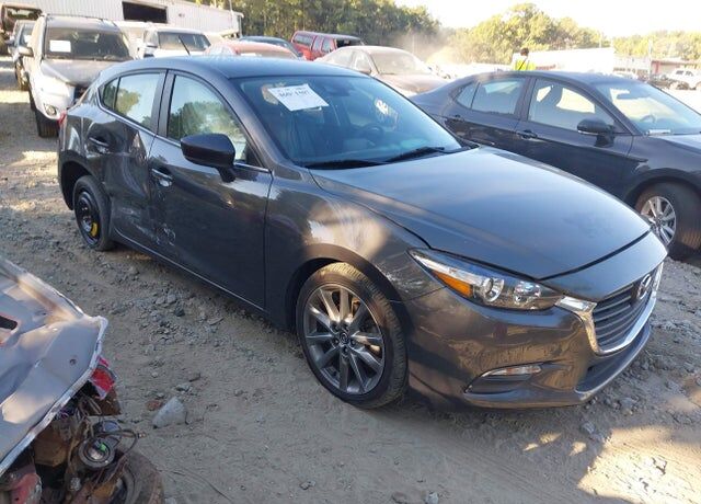 2018 MAZDA Mazda3