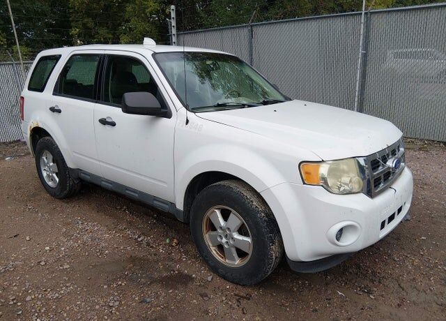 2011 FORD Escape