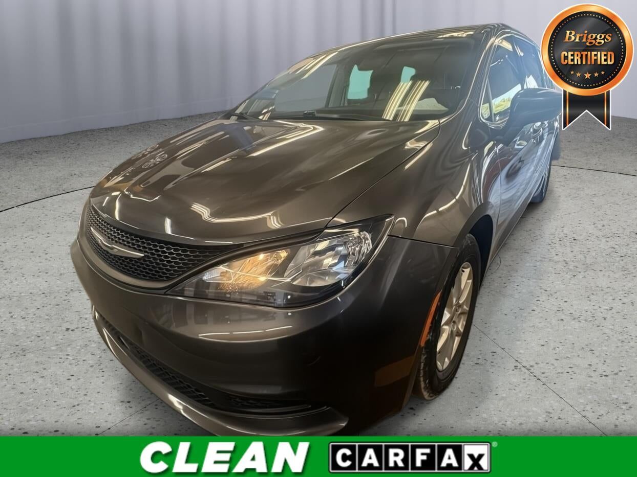 2023 CHRYSLER Voyager