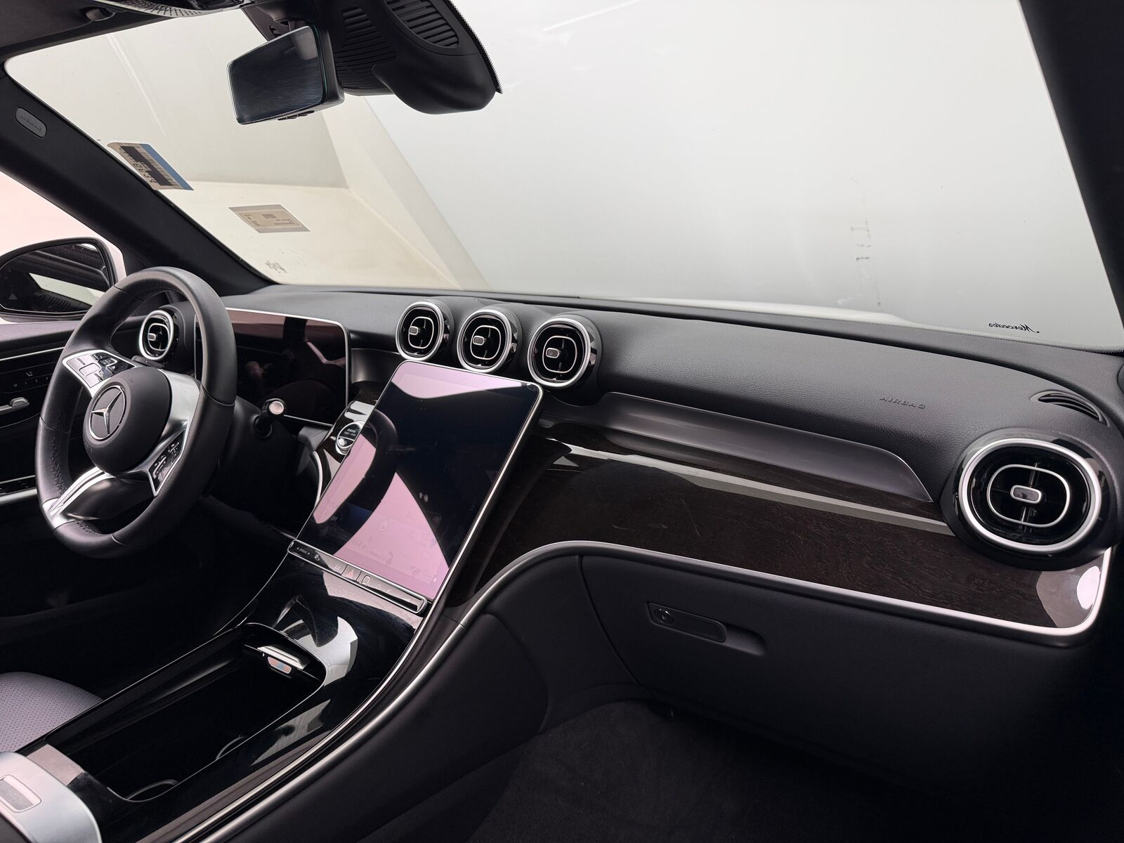 2025 Mercedes-Benz GLC-Class