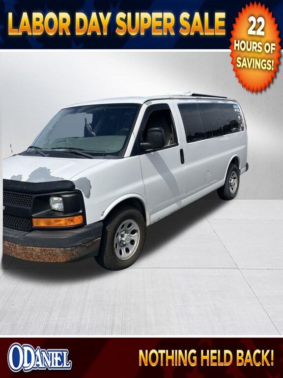 2011 CHEVROLET Express