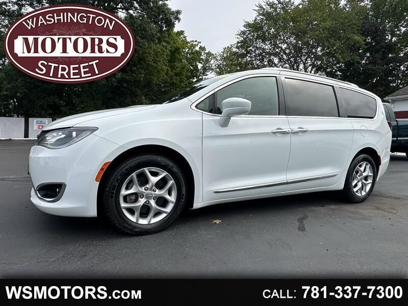 2020 CHRYSLER Pacifica