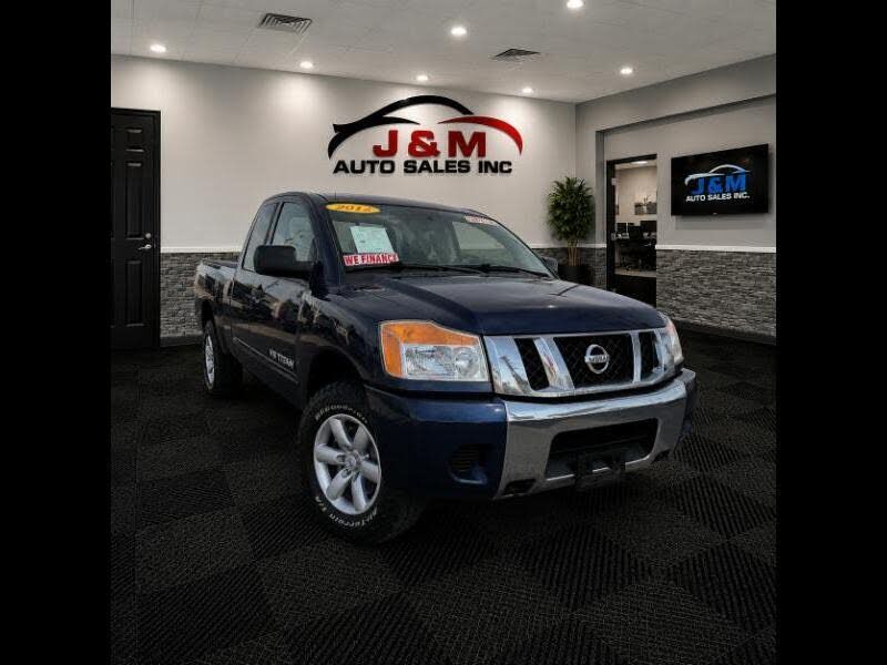2012 NISSAN Titan