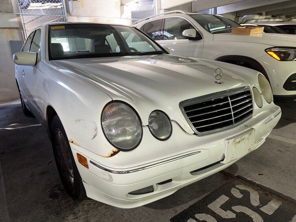 2000 Mercedes-Benz E-Class