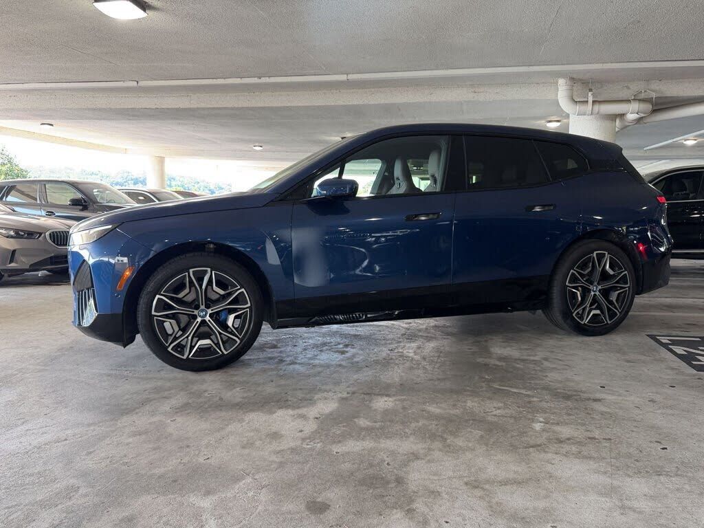 2024 BMW iX