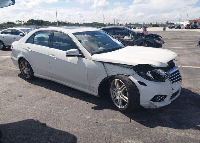 2010 MERCEDES-BENZ E-Class