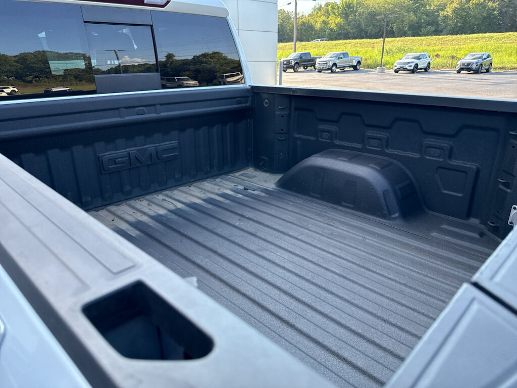 2024 GMC Sierra