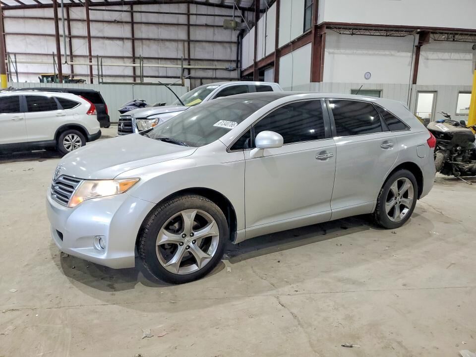 2010 TOYOTA Venza