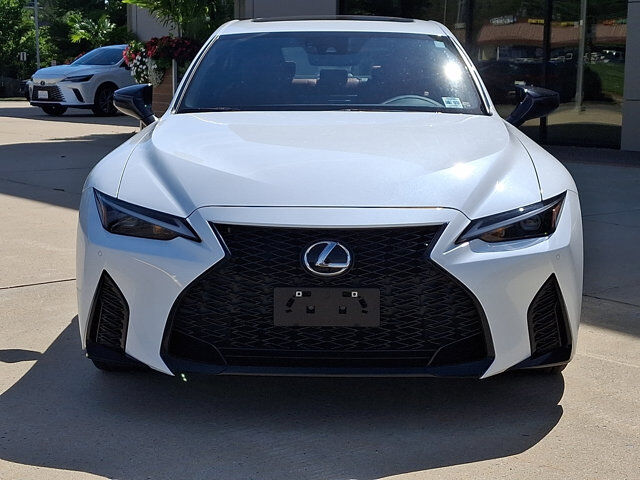 2025 Lexus IS