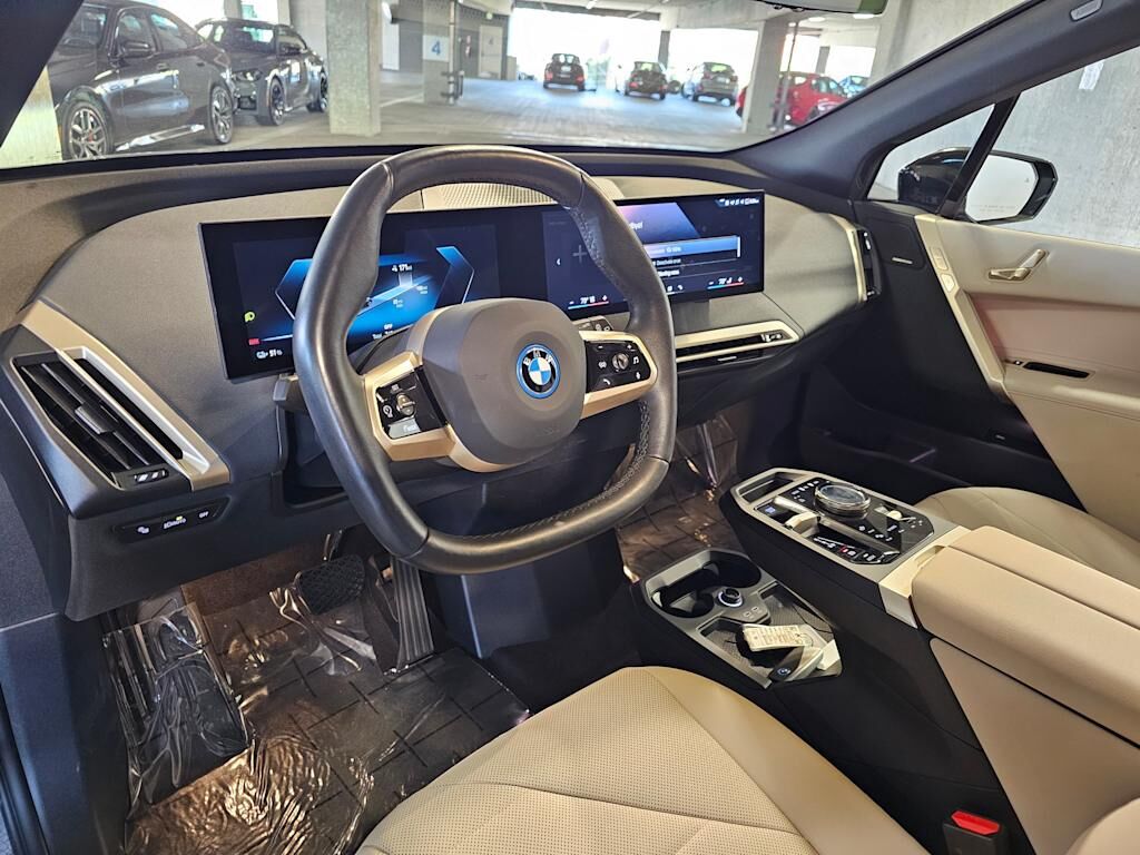 2024 BMW iX