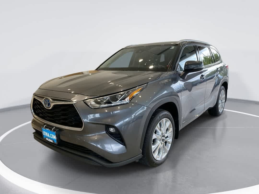 2022 TOYOTA Highlander