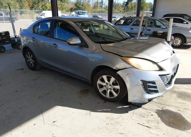 2010 MAZDA Mazda3