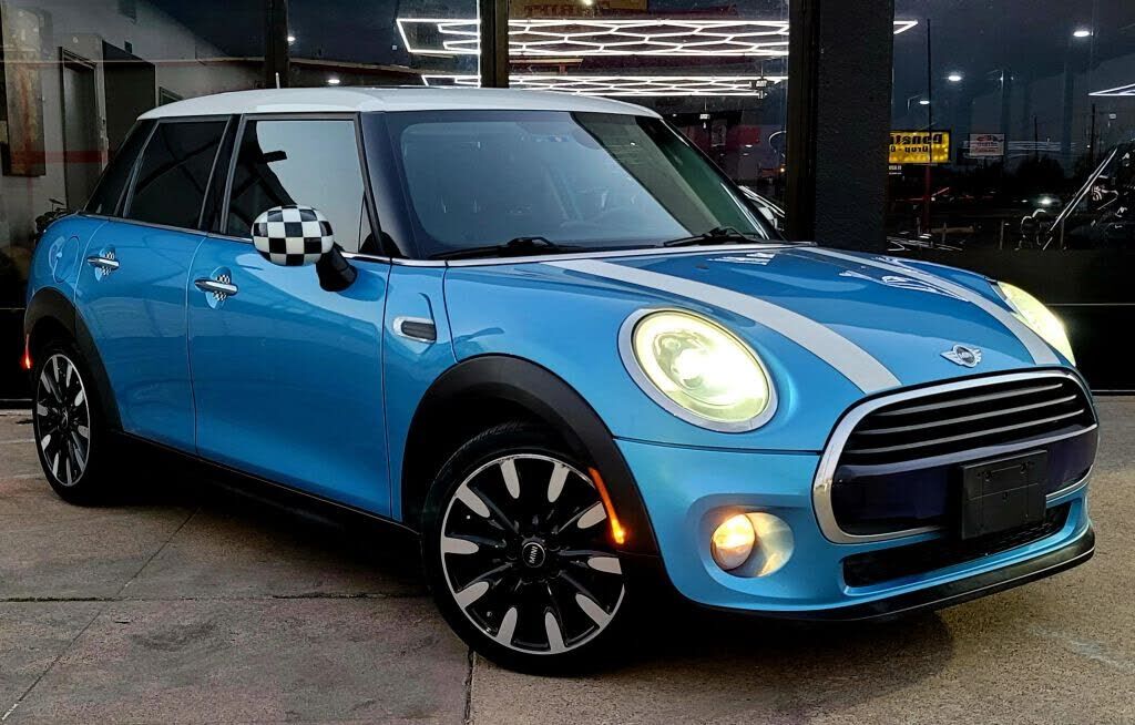 2018 MINI Cooper