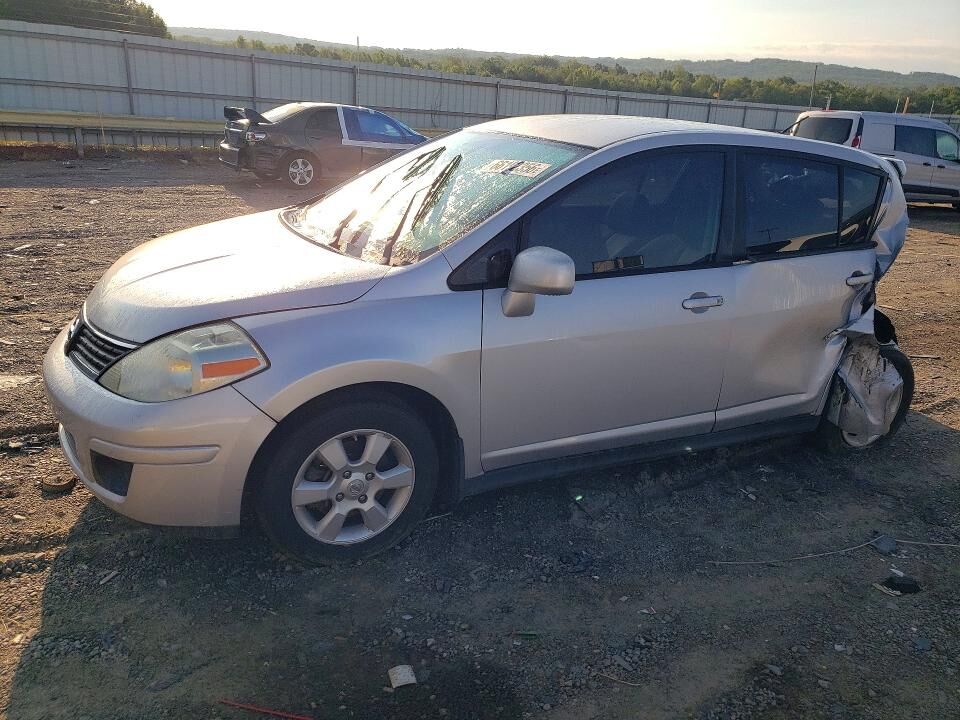 2008 NISSAN Versa