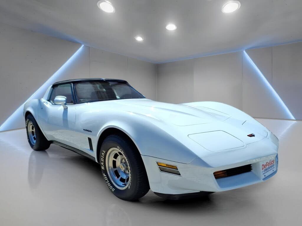 1982 CHEVROLET Corvette