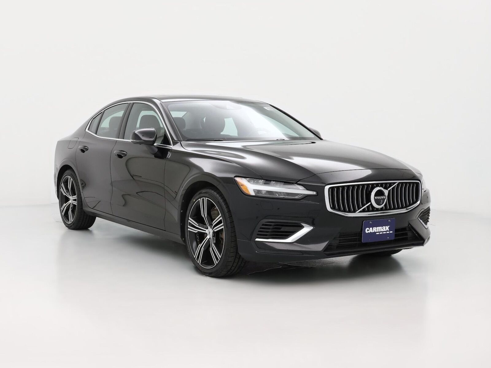 2022 VOLVO S60