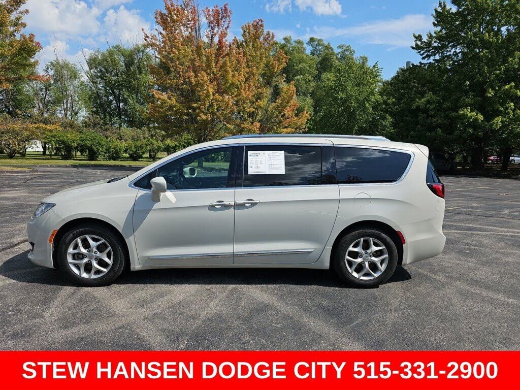 2020 CHRYSLER Pacifica